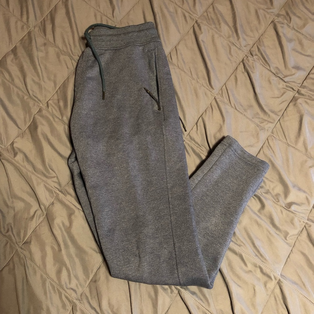 Under Armor sweatpants